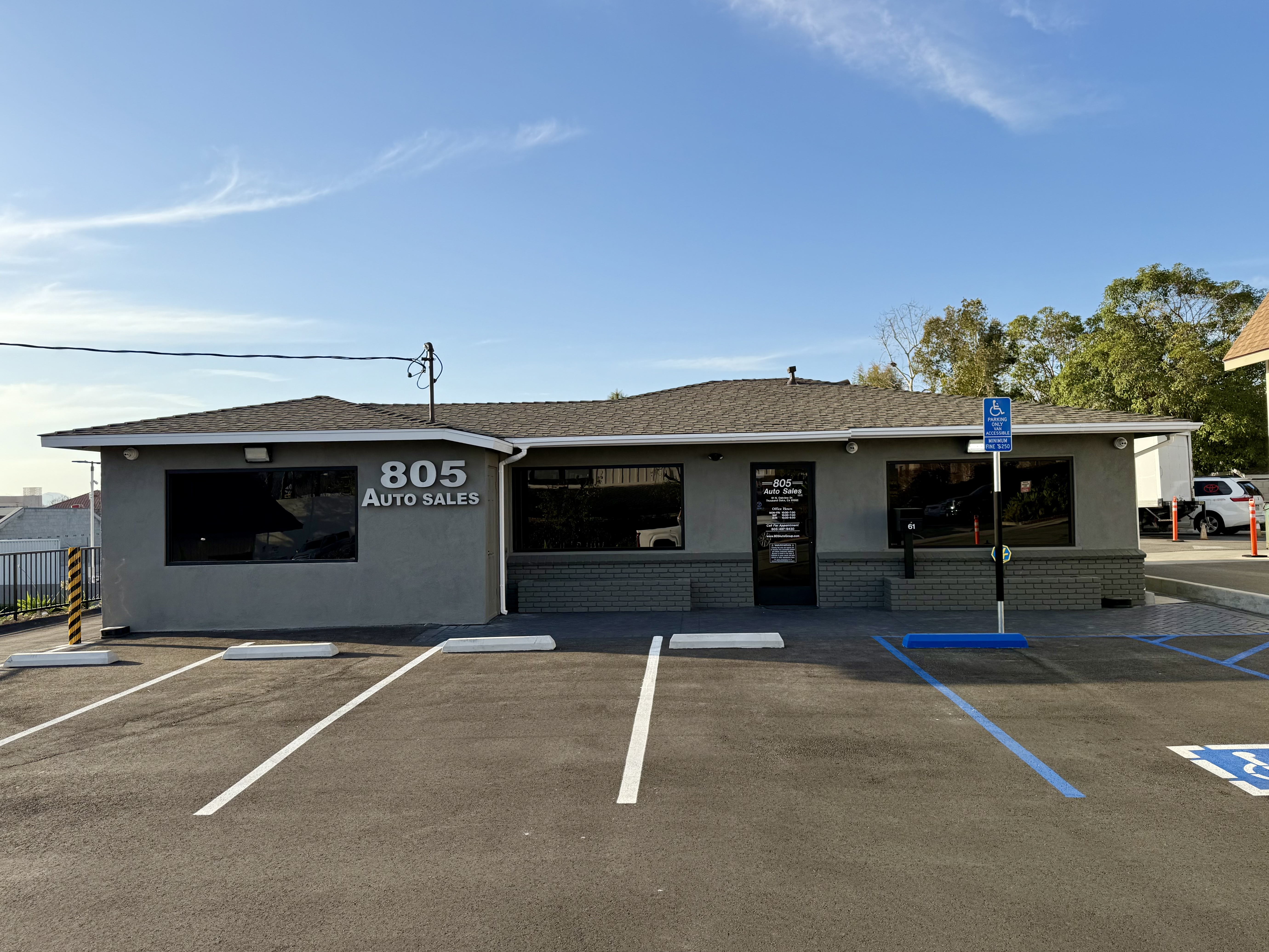 Dealer photo